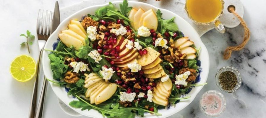 Apple and pomegranate salad